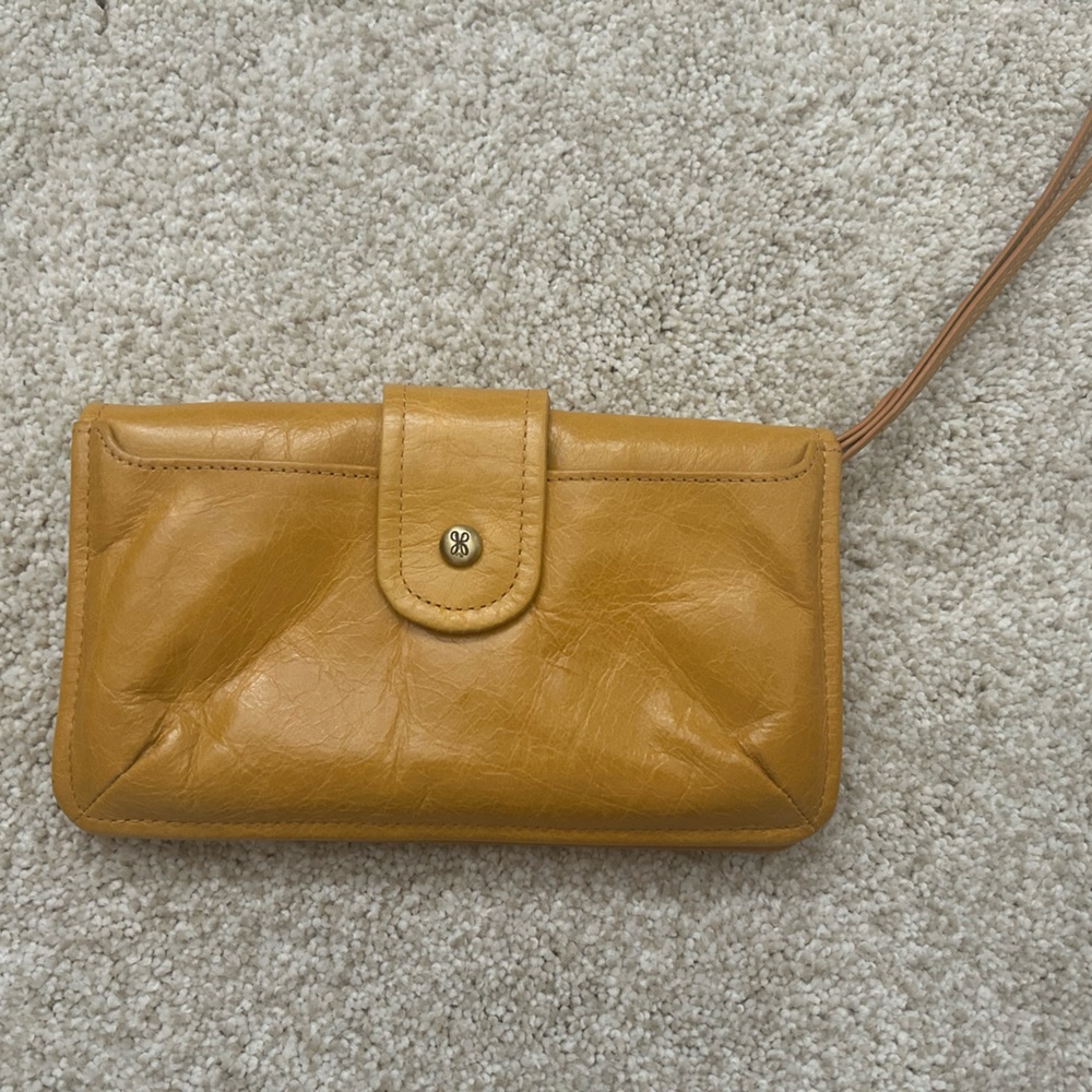 HOBO Zippered Wristlet